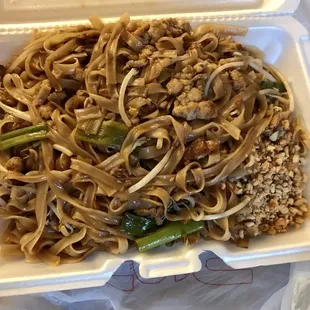 Chicken pad Thai - weird!!