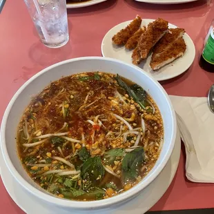 ramen and noodles, food