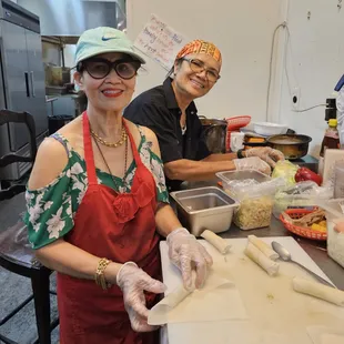 Thavinh (owner/head chef) and Lamai (senior chef/sous chef)