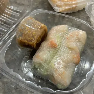 Summer roll with shrimp