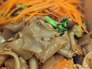 MoMo Thai House