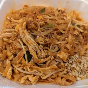 Pad Thai with chicken