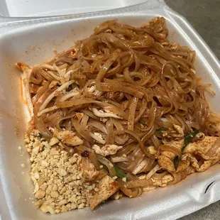 Chicken pad Thai