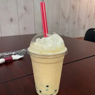 Mango bubble tea