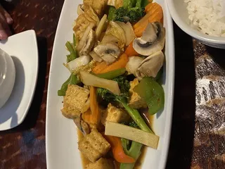 Ruthai's Thai Kitchen