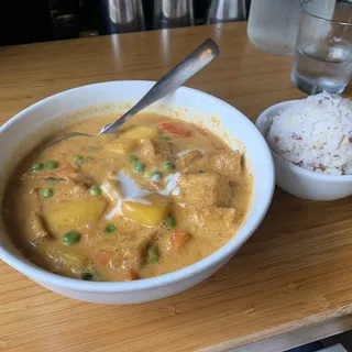 35. Kaeng Mamuang (GF, VG)