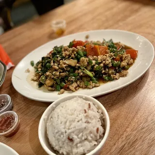 39. Pad Ka-Phrao (GF, VG)