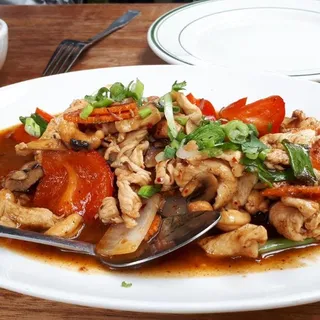 40. Pad Med Ma-Muang (GF, VG)