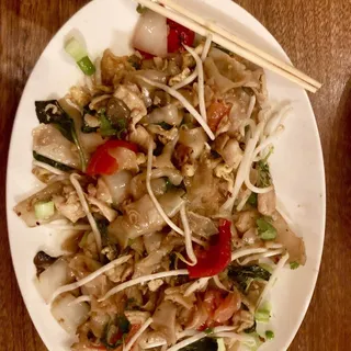 47. Pad Khi Mao (GF)