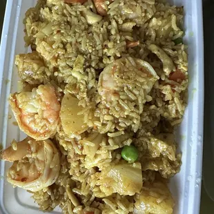 Pineapple fried rice with shrimp