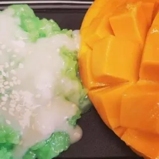 Sweet Sticky Rice with Cream