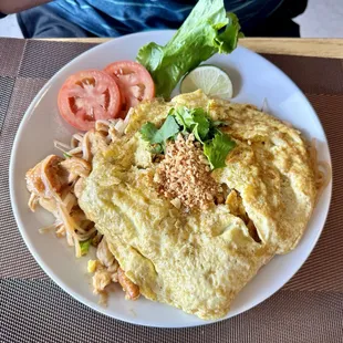 Pad Thai with Omelette