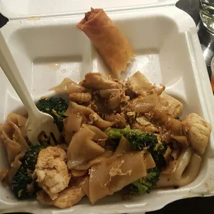 Pad see ew chicken lunch special