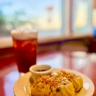 Thai tea and stream dumplings