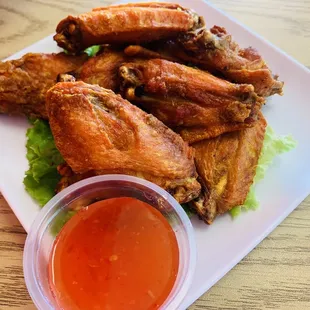 Chicken wing sauce-crispy, fragrant and super yummy.