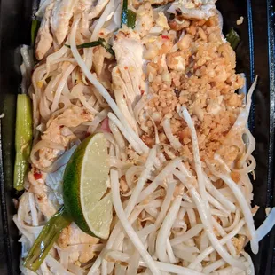 Pad Thai with chicken