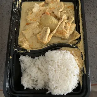 Yellow curry... to go