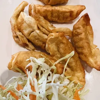 12 a. Gyoza