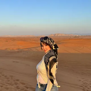 Dania B.