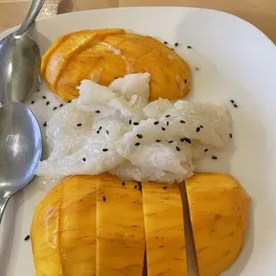 Mango sticky rice