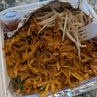 Pad thai