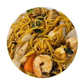 S1. Special Thai Noodle with Chicken & Shrimp