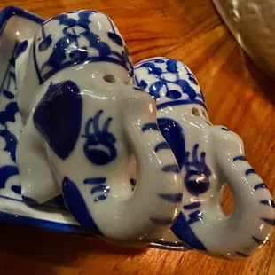 Salt &amp; Pepper - sooooooooooooooooo cute