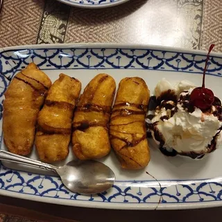 Fried Banana w/ Ice Cream