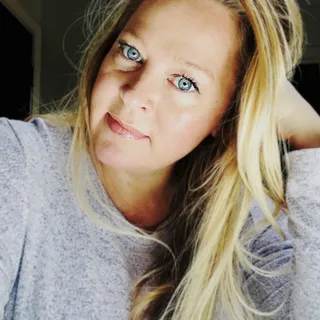 Amber K.