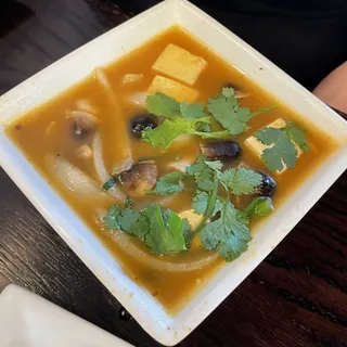 24. Lemongrass Soup Chicken, Shrimp and Tofu