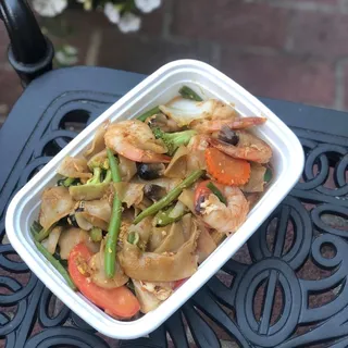 30. Pad Kee Mao Noodle