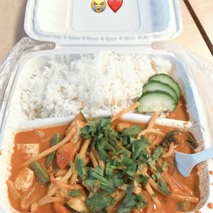 Red veggie curry