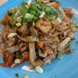 Drunken noodles with tofu