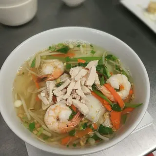 Chicken Wonton Noodle Soup