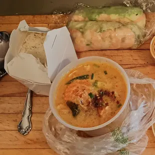 To-go feast for 2. Unboxing