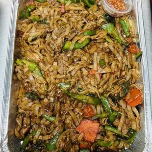 Drunken Noodles Small Party Tray