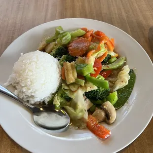 34. Veggie Delight lunch