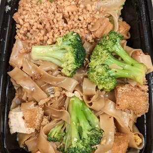 56. Pad See Ew w. Tofu