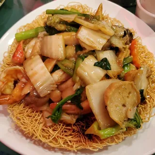 Combination Of Seafood On Crispy Egg Noodle