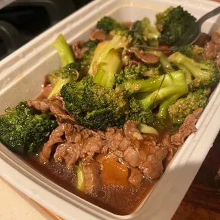 Beef With Broccoli In Oyster Sauce