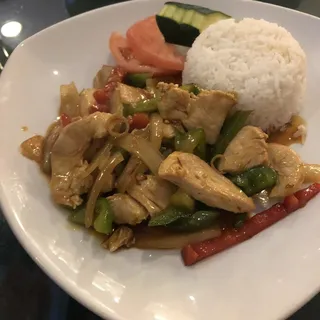 Chicken Lemongrass, Green Pepper, Onion With Chili Sauce