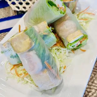 Por Pia Sod - fresh roll with peanut sauce
