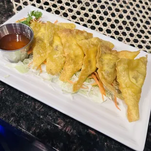 Cream cheese wonton ( Khiew Cheese Tod ) Yum!