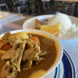 Lunch Yellow curry pork