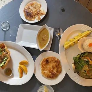 Green Curry, Pad Thai, Roti Canai