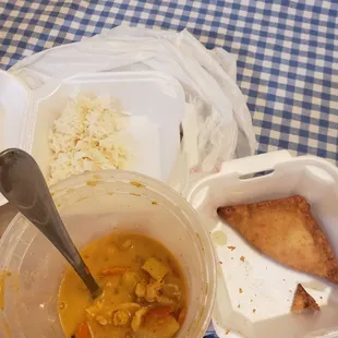 Yellow curry chicken, shrimp for the win though