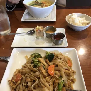 noodles, noodle dish, ramen and noodles, ramen, noodle soup, food
