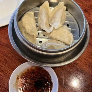 Steamed dumplings
