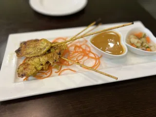 Lil Thai Place