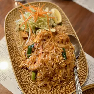 Pad Thai with prawns
